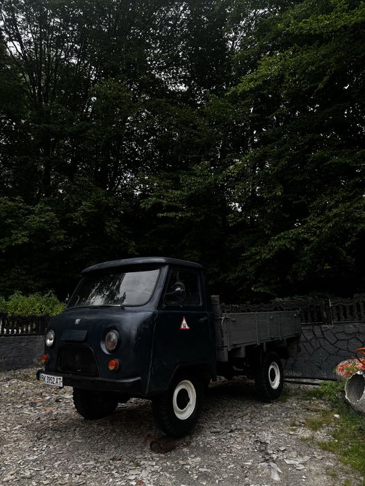 УАЗ 3303 бортовий
