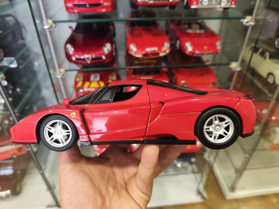 1/18 Ferrari Enzo hot wheels carro coleção miniatura