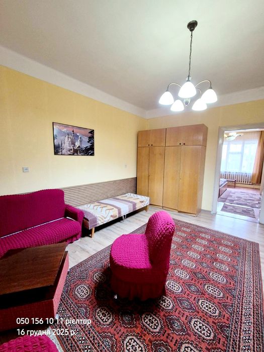 Оренда затишного будинку в центрі міста