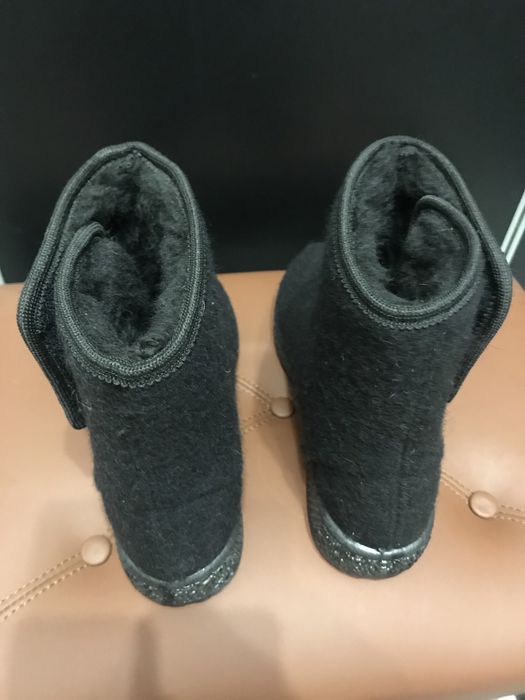 Зимові туфлі ,жіночі