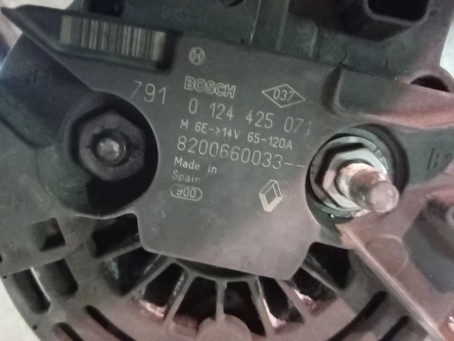 Alternador Renault Clio III 1.5DCI  8200660033