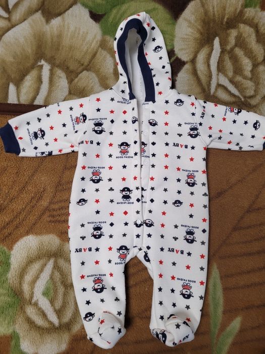 Комбезик, человечек, плед.