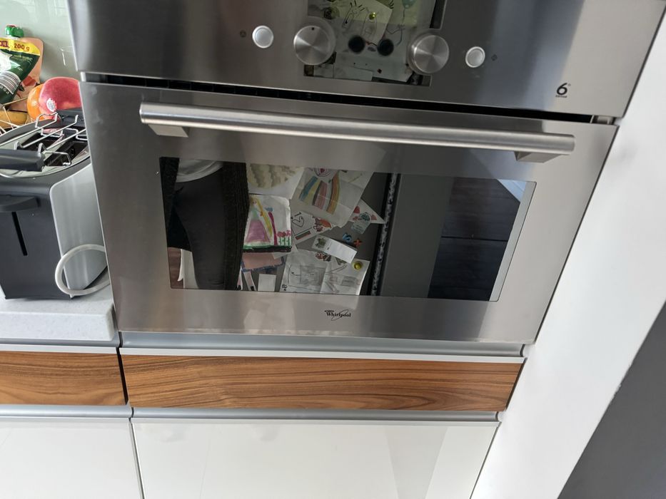 Mikrofalowka whirpool 6ty zmysl sprawna