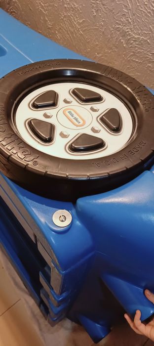 Lozko samochód little tikes