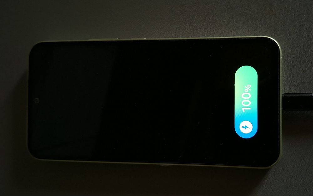 Jak nowy Samsung A54 5G - 8/256gb- stan idealny + etui i nowe  szkło .