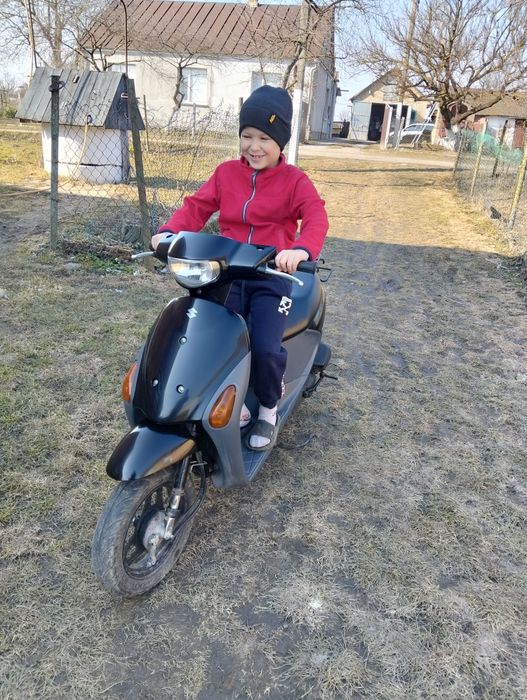 Продам скутер на документах