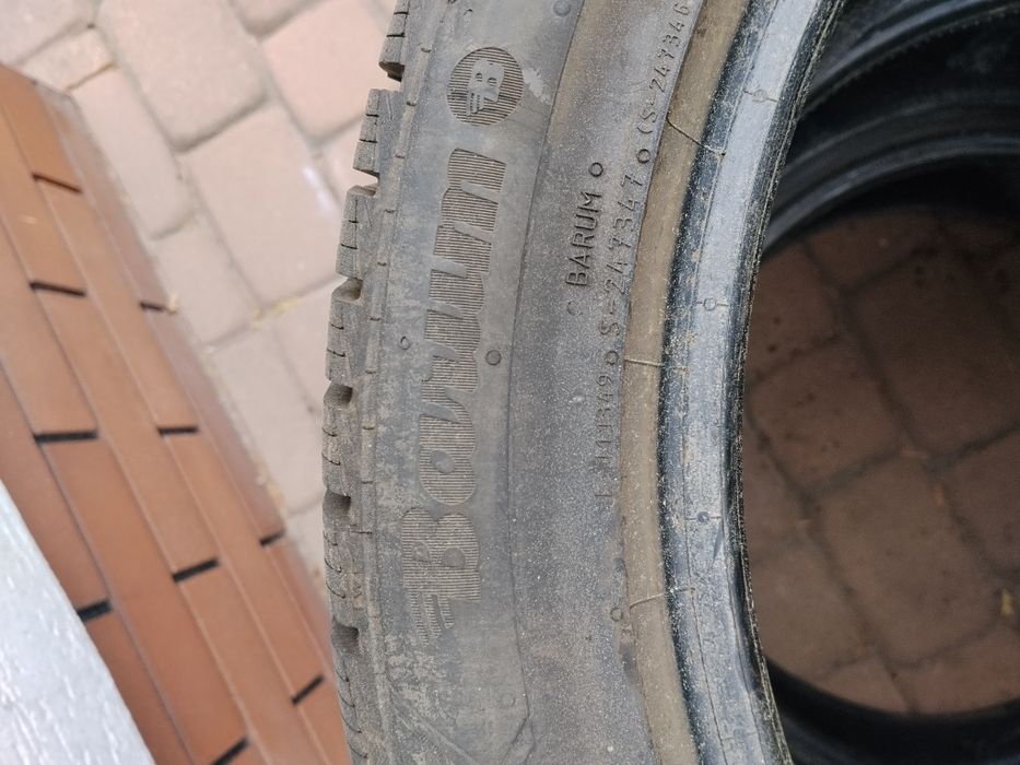 Barum 225/45 17 zimowe bardzo dobry stan