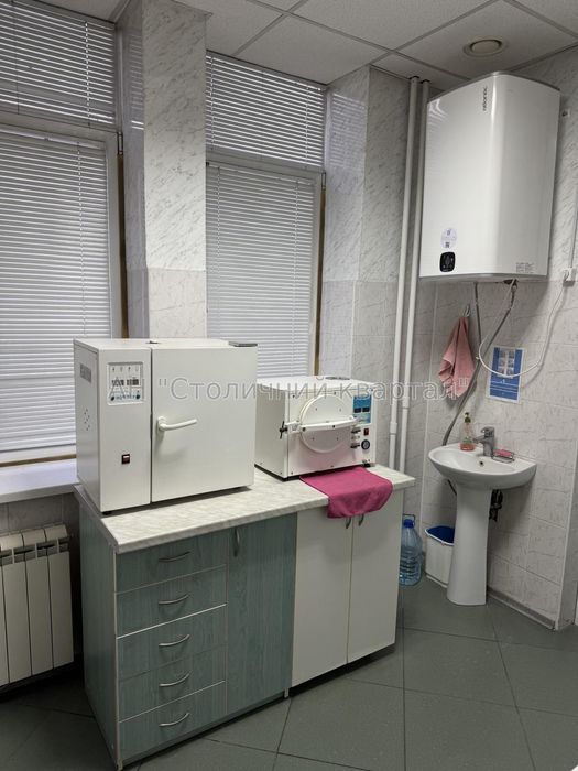 Обладнана клініка на Бажана, Осокорки