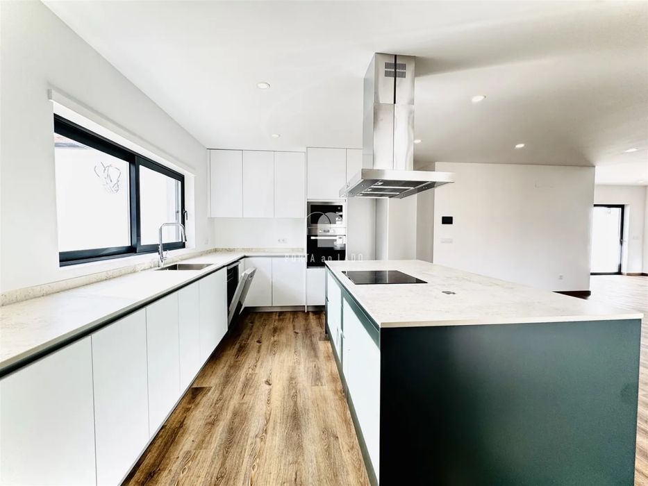 Moradia T4 térrea- Arada- Arrendamento