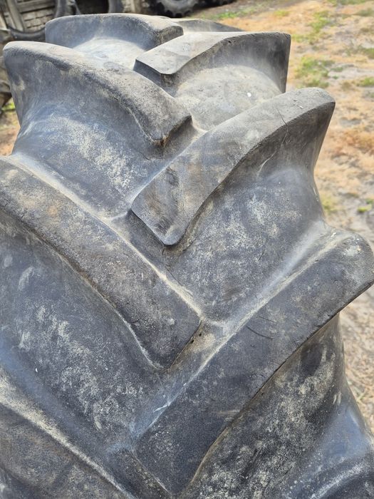 Opona 14.9-24  14.9r24