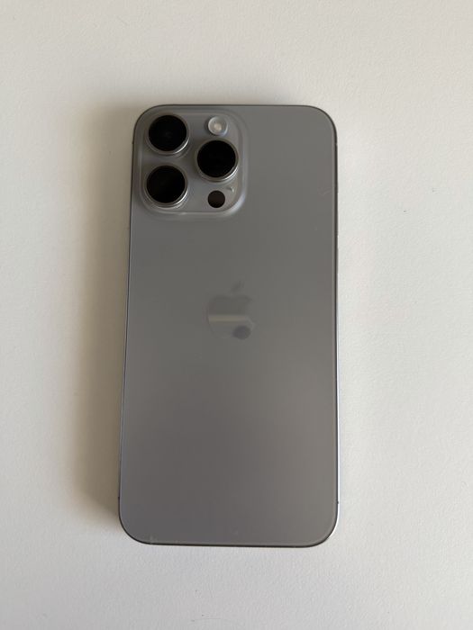 iphone 15 pro max , natural titanium, 256gb com película de vidro
