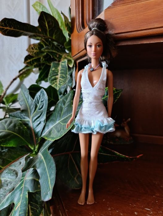 Лялька Барбі Mattel Лея