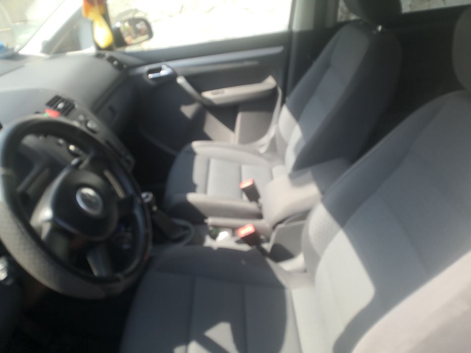 VW touran  7 osobowy /ZAMIANA