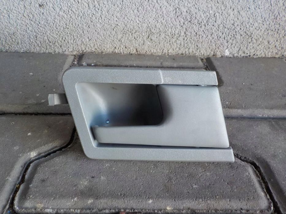 VW T4 KLAMKA WEWNĘTRZNA PRAWA DRZWI PRAWYCH ORYGINAŁ