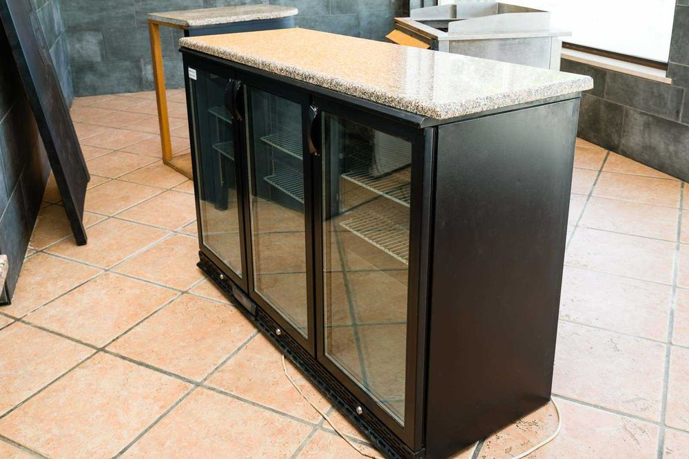 Vitrine bancada refrigerada Infrico EV350PT