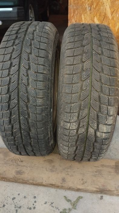 Шини зимові з дисками  автомобіль  Форд