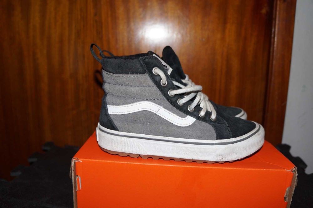 Ténis Vans criança 32:  1 euro