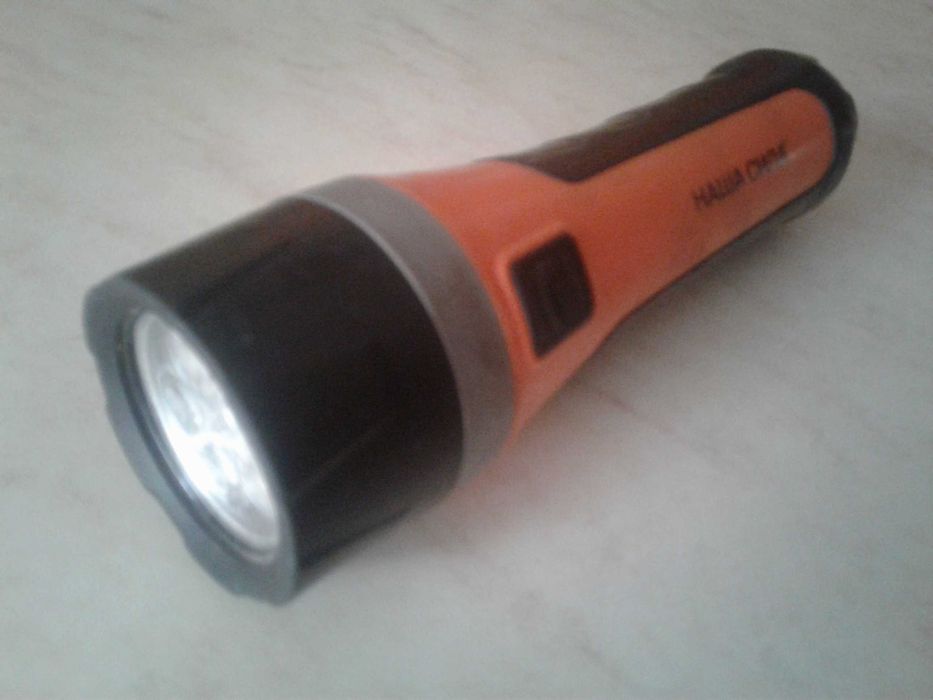 Фонарик ручной светодиодный