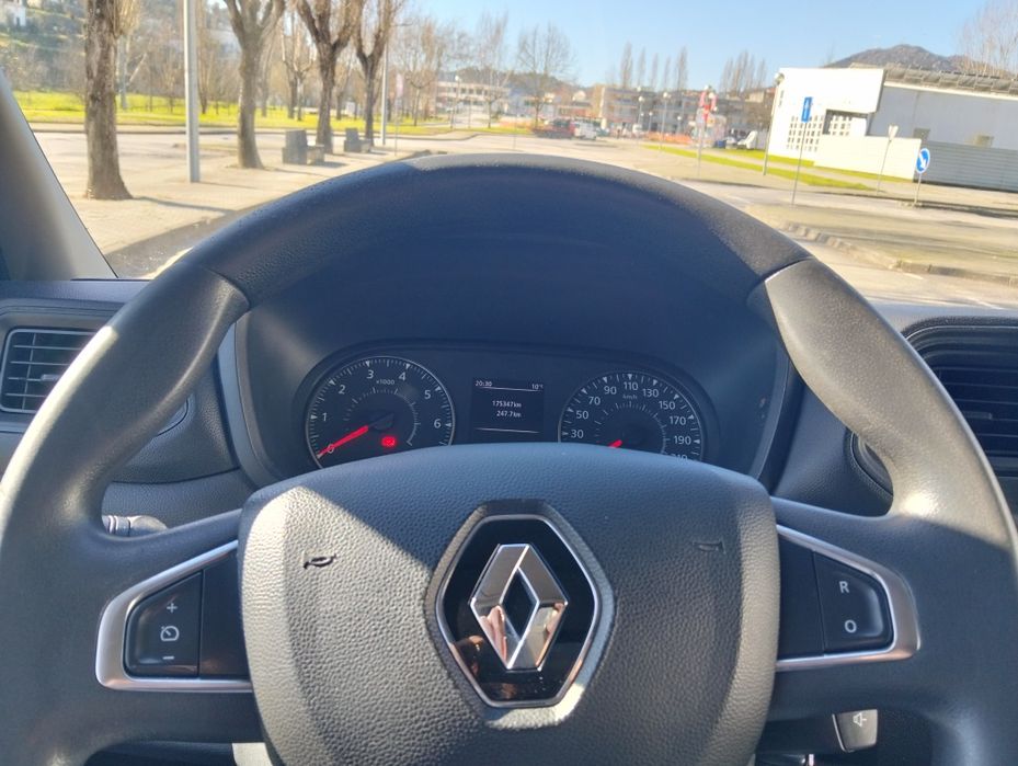 RESERVADO - Renault Master III L3H2