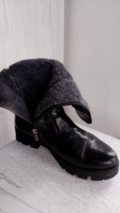 Шкіряні сапожки...