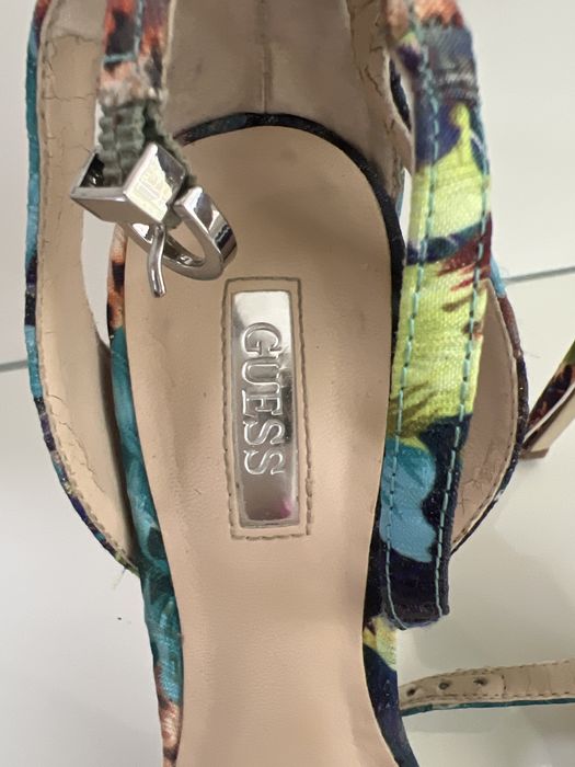 Guess szpilki na lato wysokie i wygodne r.38