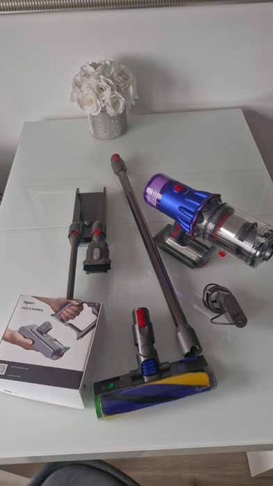 Pewny Oryginał Dyson V12 LASER *jak nówka*