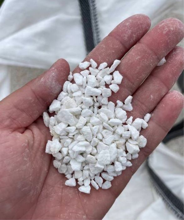 ŚNIEŻNOBIAŁY KAMIEŃ GRECKI Kruszywo do Lastrico Lastryko Grys 2-5, 2-8