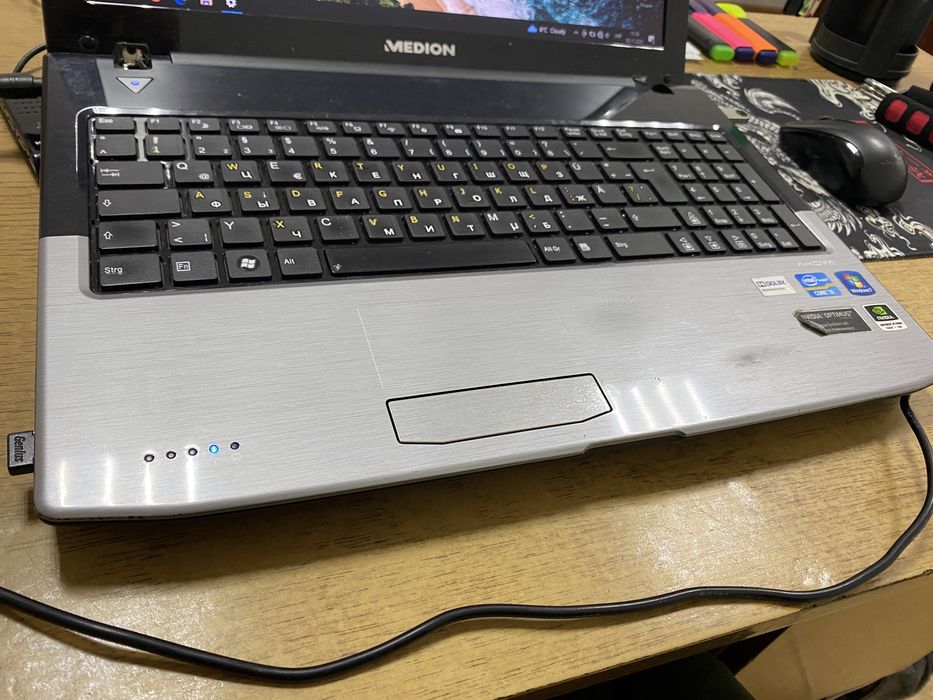 Ноутбук MEDION Akoya MD 98760