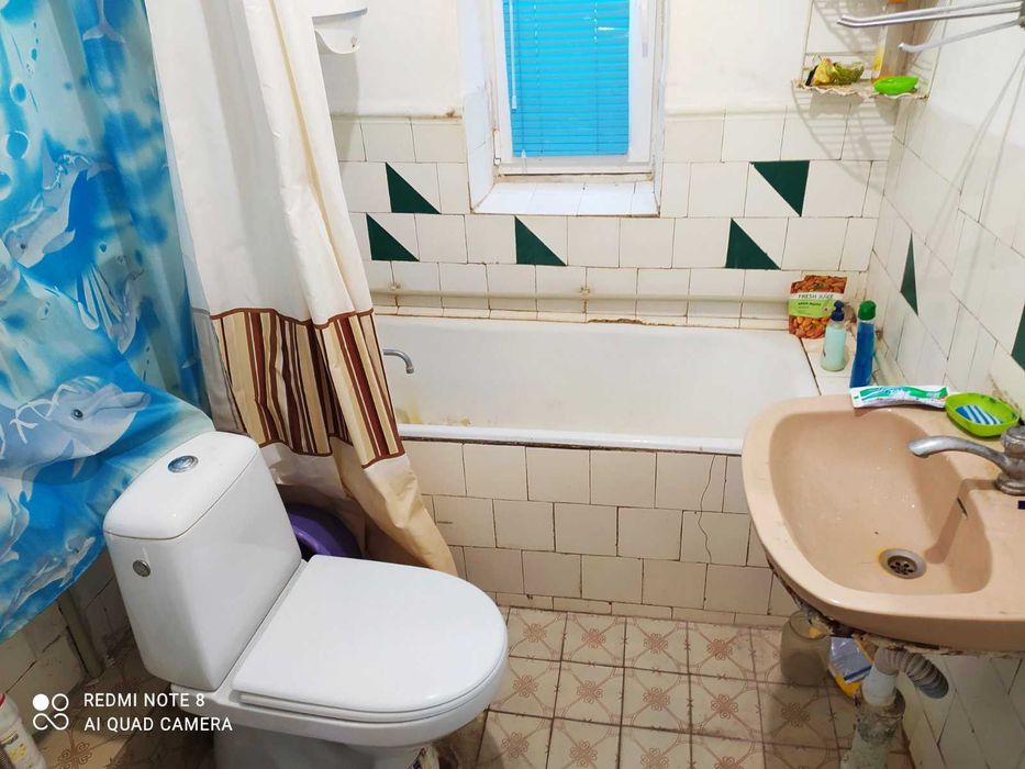 Оренда ізольованої кімнати в будинку у Винниках