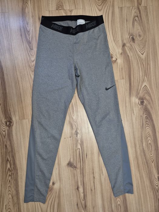 Legginsy Nike L 40