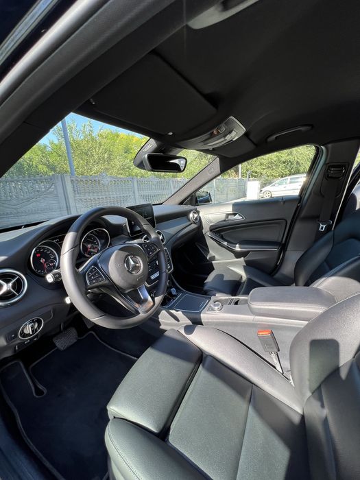 Mercedes-Benz GLA200d, 2019 рік