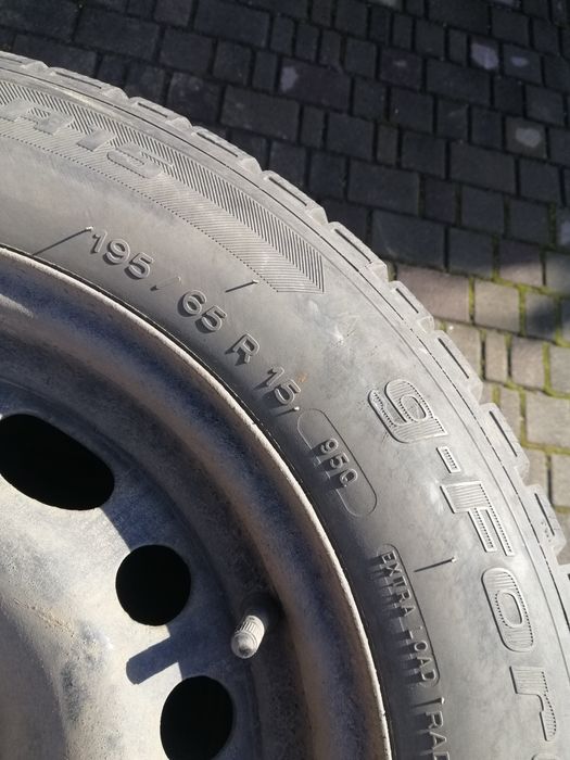 Резина 195/65 R15  шип на дисках ціна за 4