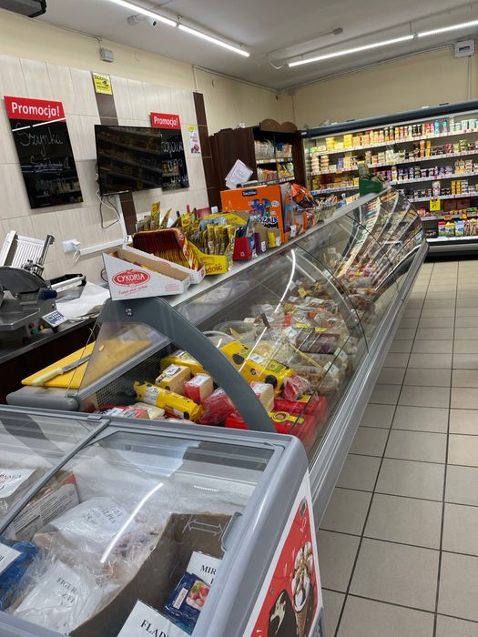SPRZEDAM SKLEP z wyposażeniem