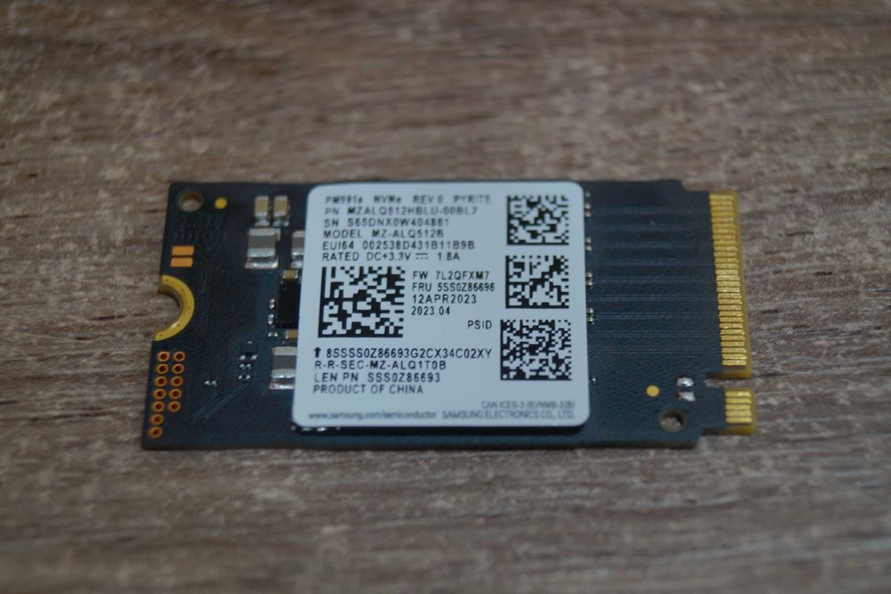 SSD накопичувач Samsung (MZALQ512HBLU-00BL2) 512 ГБ Б/У TVOYO