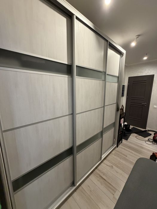 Шафа купе для коридору