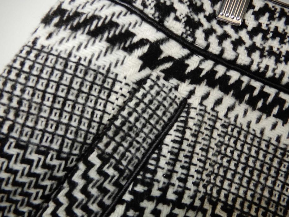 Spódnica do kolan pepitka ciepła jesień zima biała czarna 48 4XL