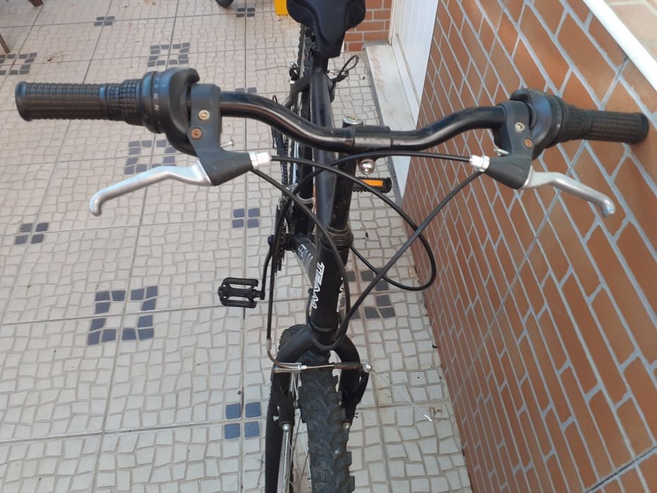 Bicicleta em alumínio