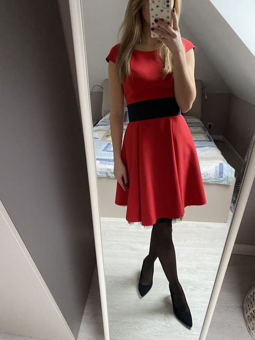 Sukienka wyjściowa 36 S czerwona krótka rozkloszowana elegancka