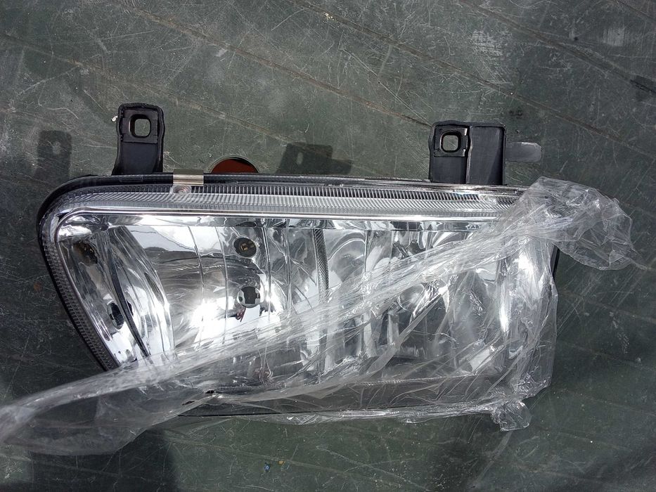Farol Principal Direito Volkswagen Polo III H1+H7 Manual/Eletrico