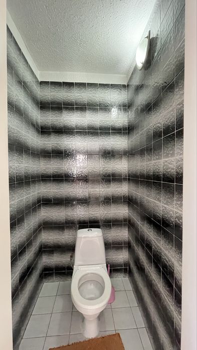 Продається будинок з басейном та сауною