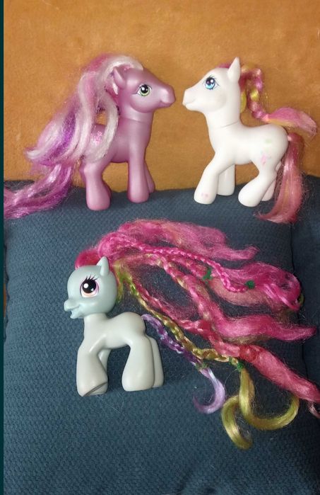 Hasbro 3 duże kucyki2005 Cherry blossom brokat,Rainbow dash,Sunny daze