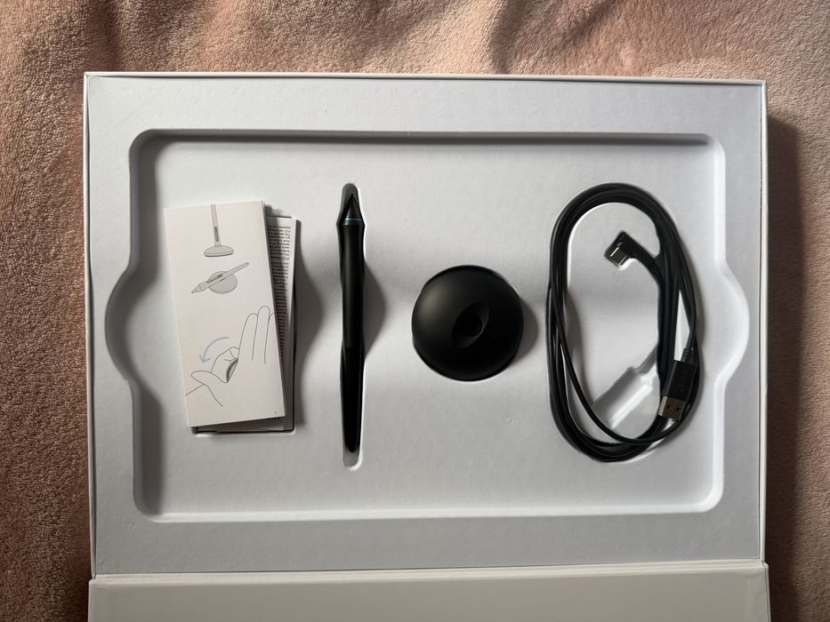 WACOM Intuos Pro M Creative Pen Tablet