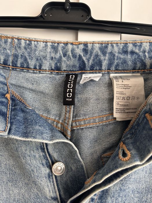 H&M Jeansy spodnie damskie z dziurami 40/L