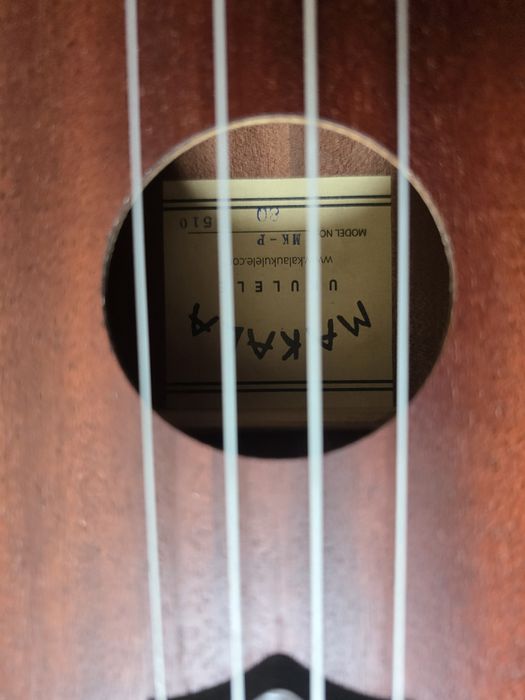 Ukulele Makala pineapple