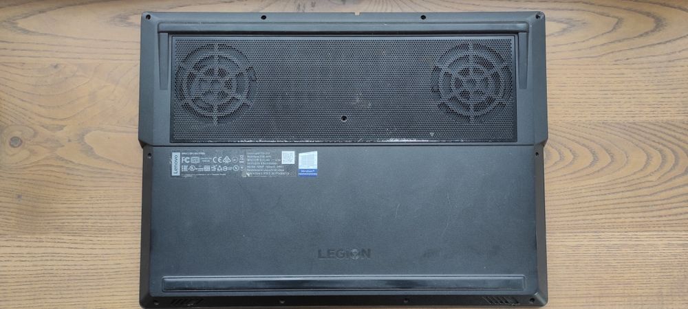 Lenovo Legion Y530-15ICH model 81FV не робочий. Гріється елемент.