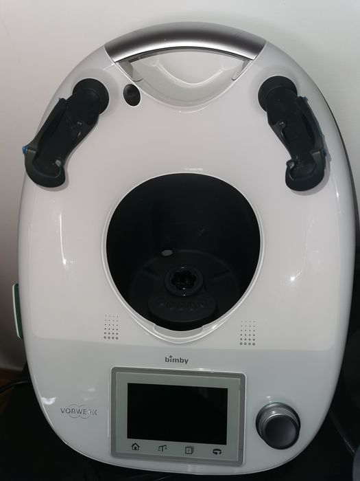 Bimby TM5 muito pouco usada e com Cook key