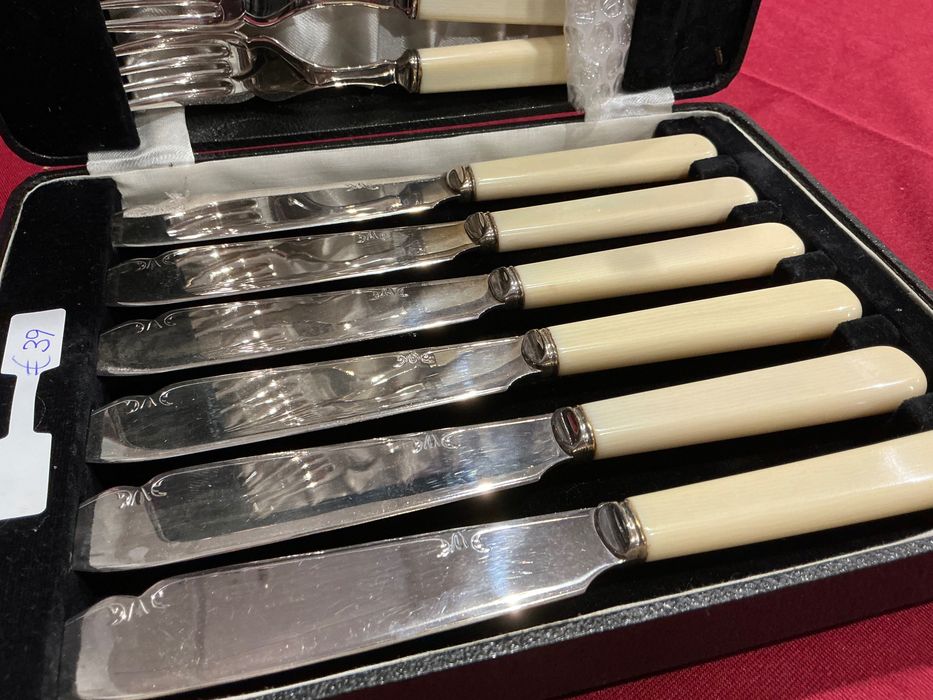 Talher de peixe em casquinha 12 p…estojo ,anúncios abaixo