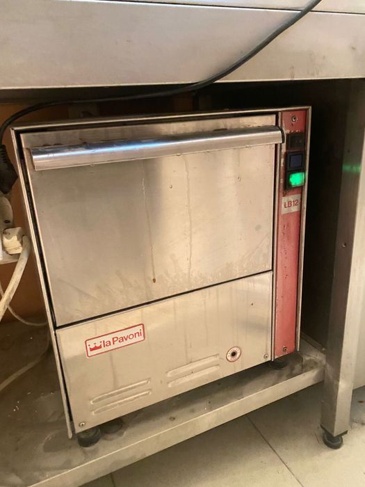 Maquina de chavenas industrial Pavoni