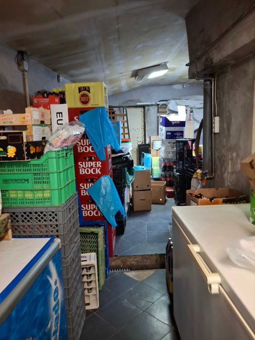 Trespasse Empresa Mini Mercado Com Recheio duas Gerações +50 anos