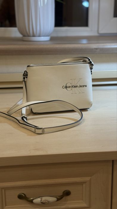 Сумочка Calvin Klein Jeans